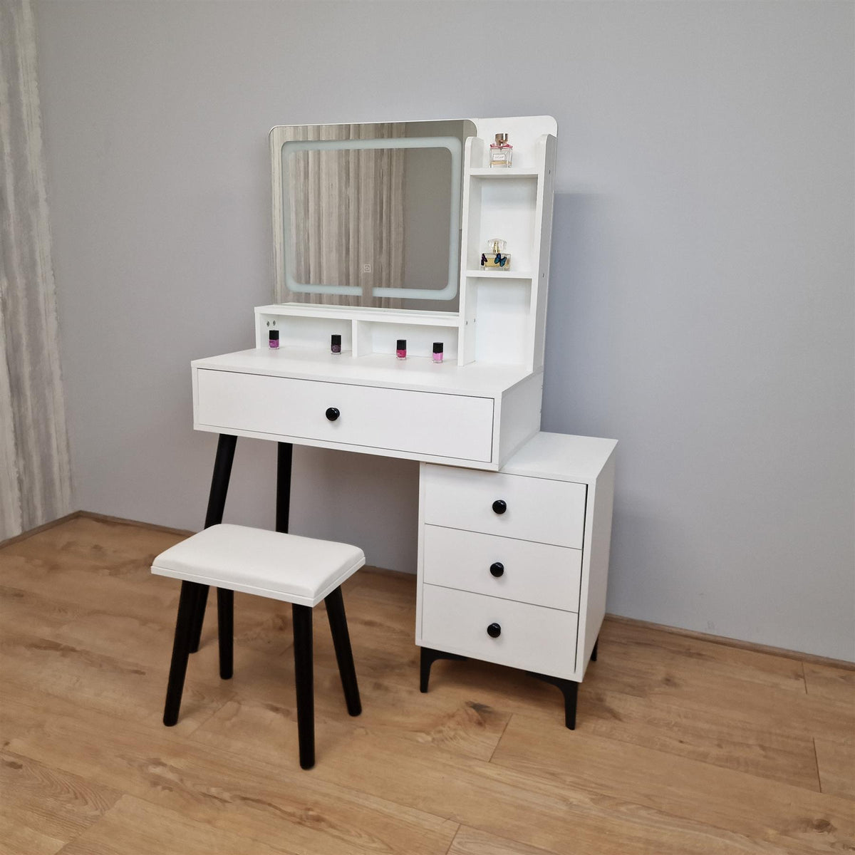 Dressing Table with Mirror and Stool Makeup Vanity LED Mirror Lights Hollywood Table