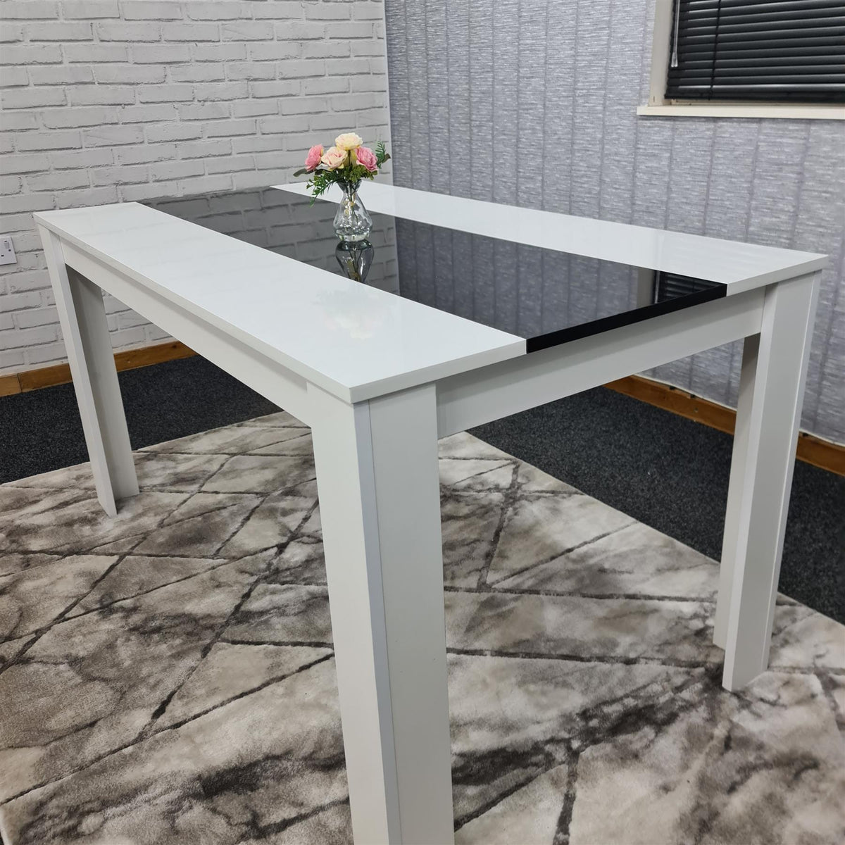 Dining Table Wood Kitchen Place for 6 Seats, Dining Table Only (White and Black H 75 x L 140 x W 80 cm)