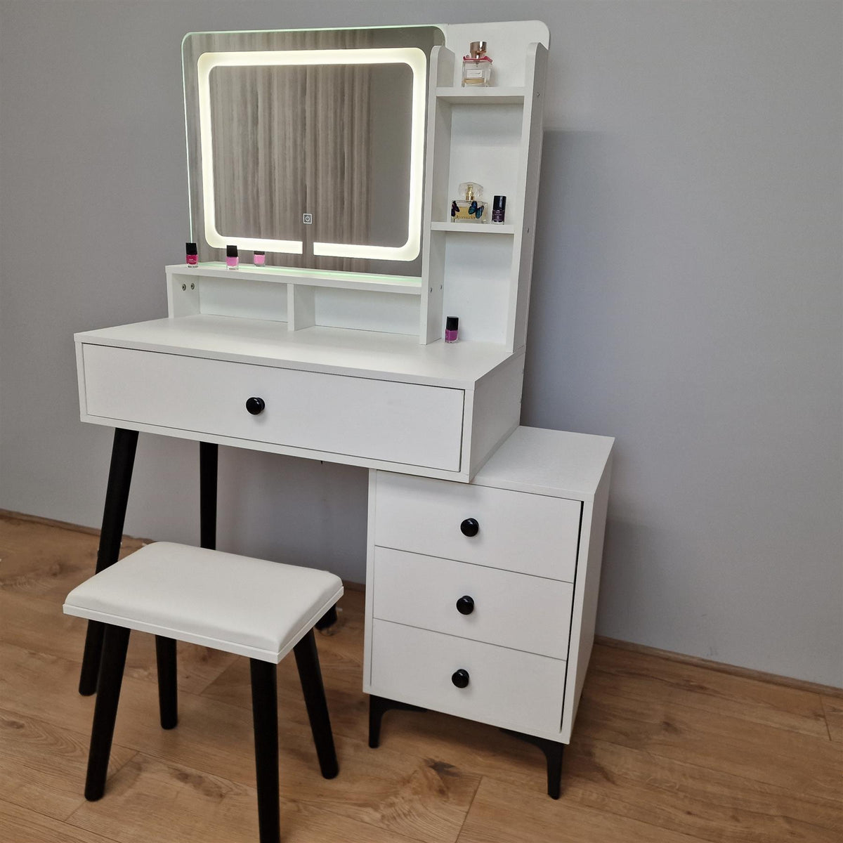 Dressing Table with Mirror and Stool Makeup Vanity LED Mirror Lights Hollywood Table