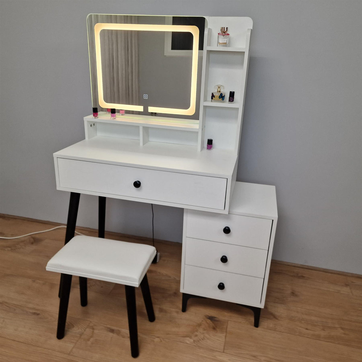 Dressing Table with Mirror and Stool Makeup Vanity LED Mirror Lights Hollywood Table