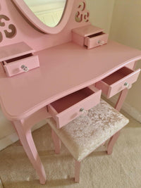 Dressing Table with Heart Shaped Mirror and Stool Makeup Vanity Mirror Hollywood Table