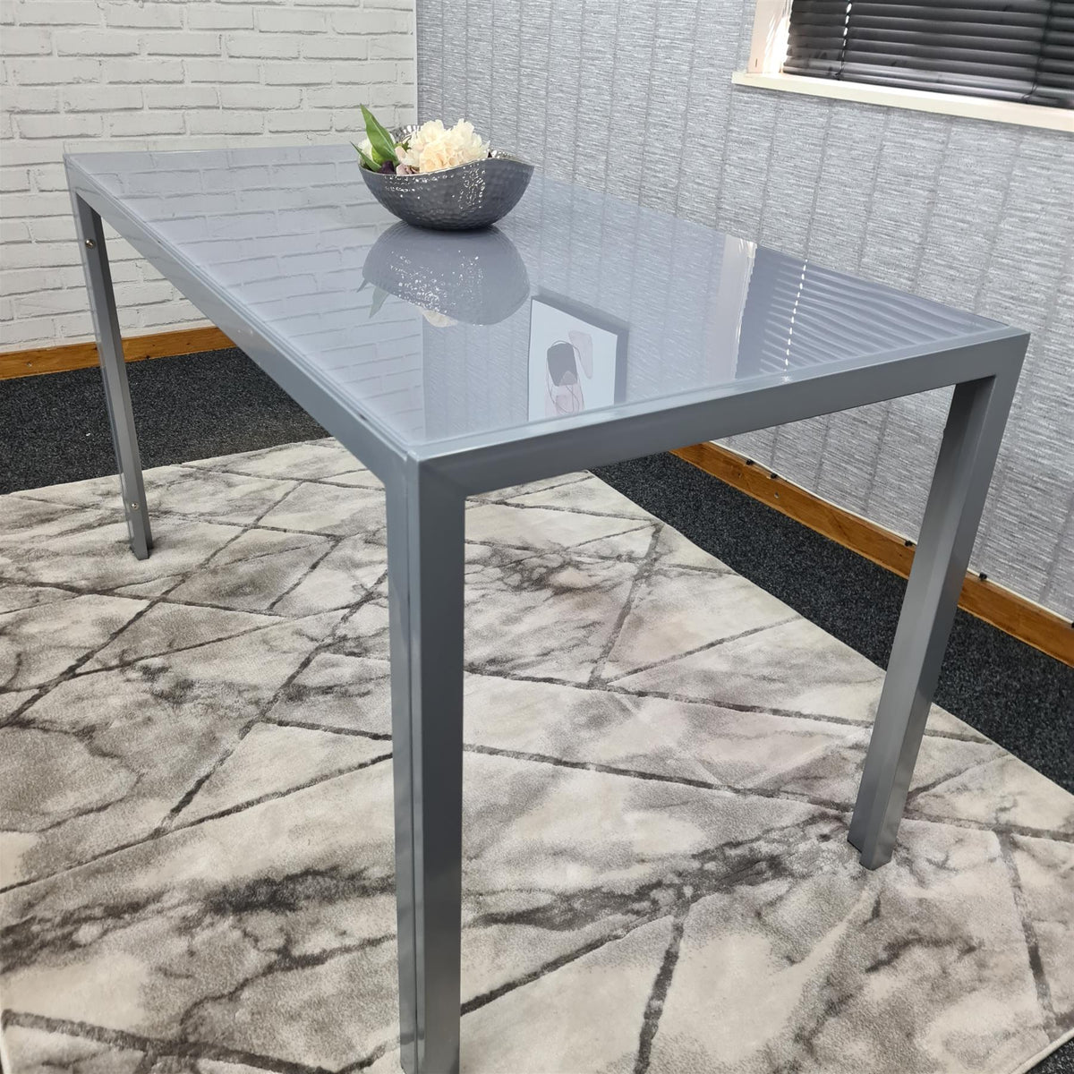 Dining Table Grey Glass Kitchen Place for 6 Seats, Dining Table Only (Grey H 75 x L 134 x W 70 cm)