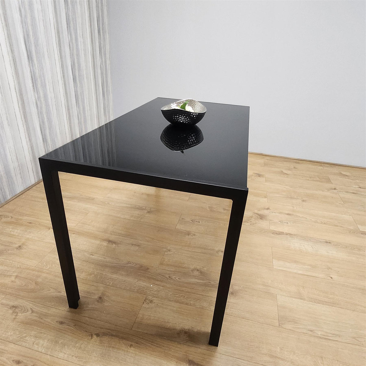 Dining Table Black Glass Kitchen Place for 6 Seats, Dining Table Only (Black H 75 x L 134 x W 70 cm)