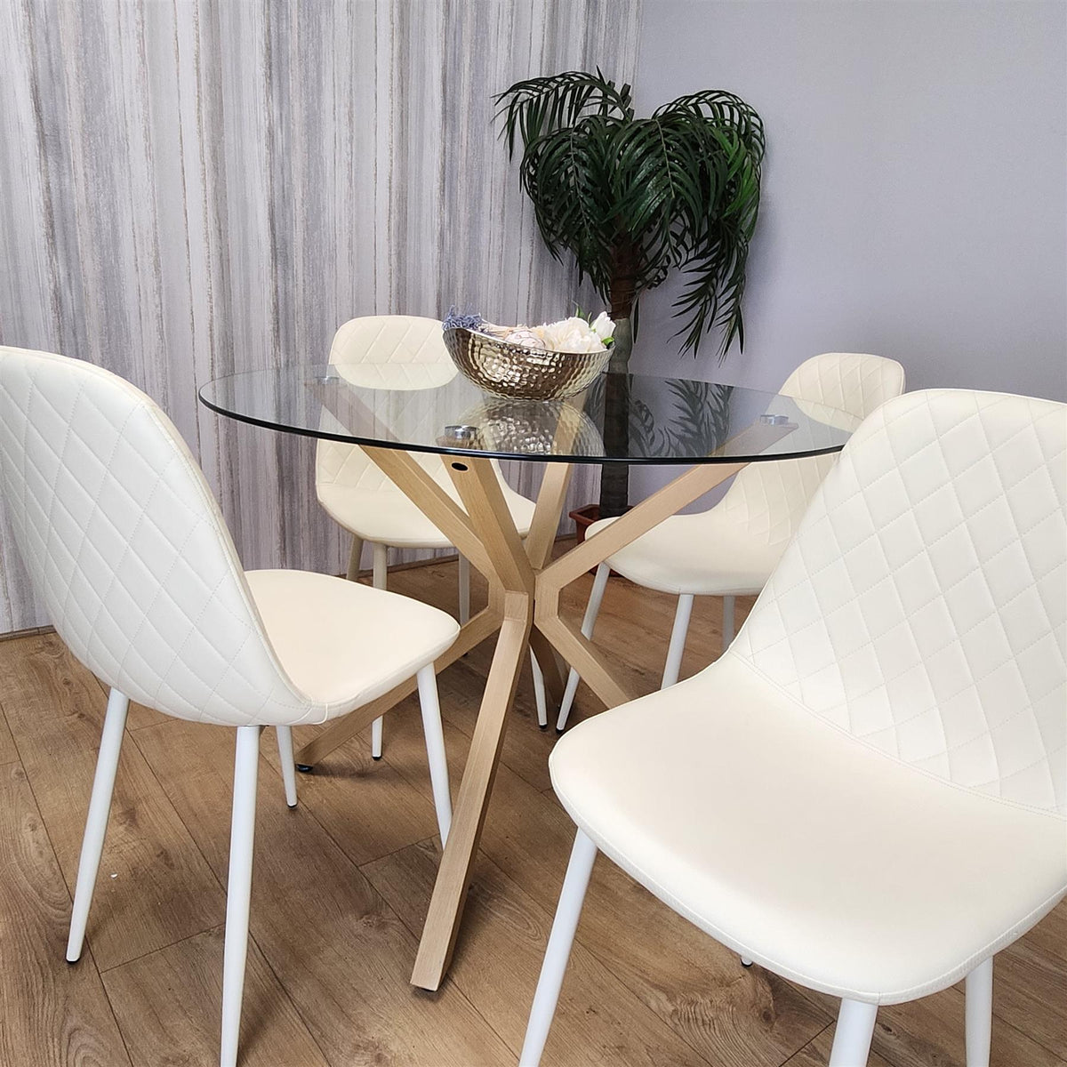 Forest Round Glass Table + 4 cream gem