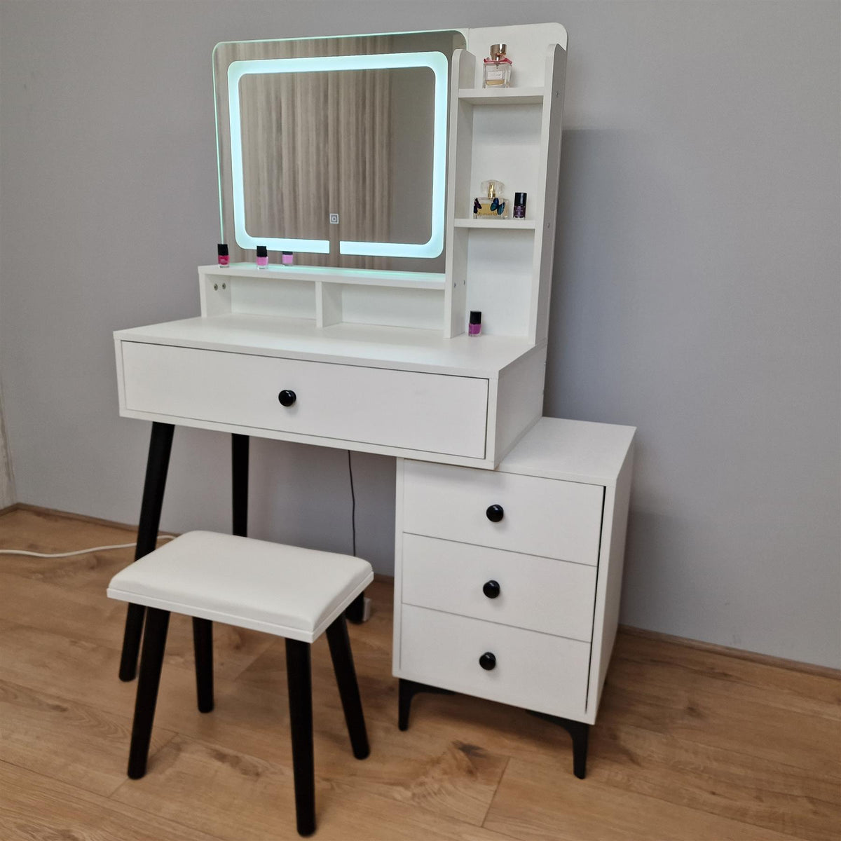 Dressing Table with Mirror and Stool Makeup Vanity LED Mirror Lights Hollywood Table