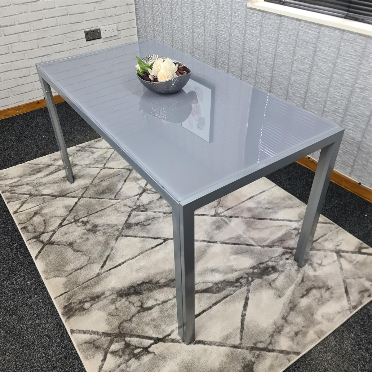 Dining Table Grey Glass Kitchen Place for 6 Seats, Dining Table Only (Grey H 75 x L 134 x W 70 cm)